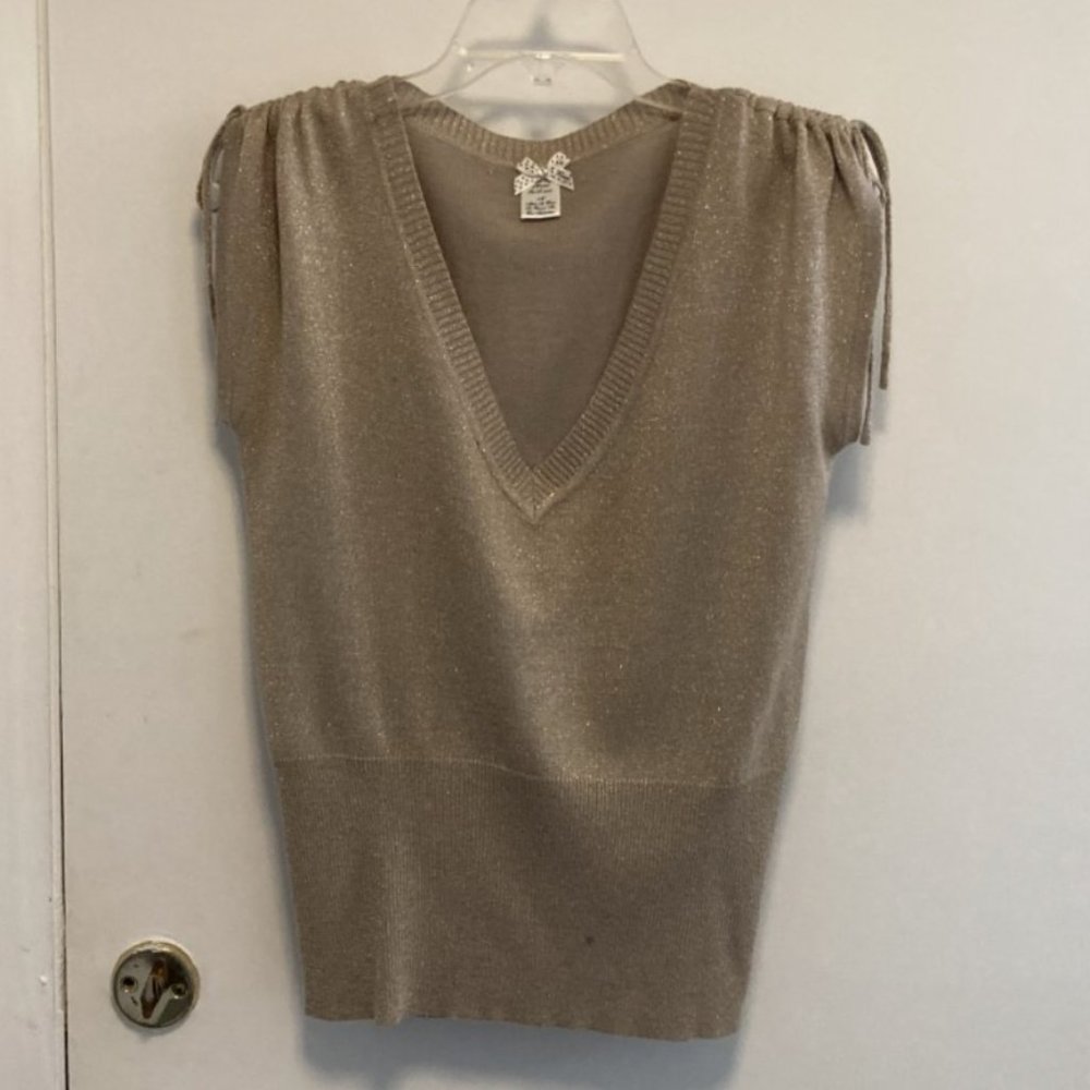 Short Sleeved Gold Sweater- Size Medium